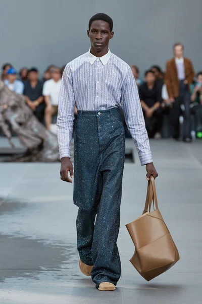 Look 26